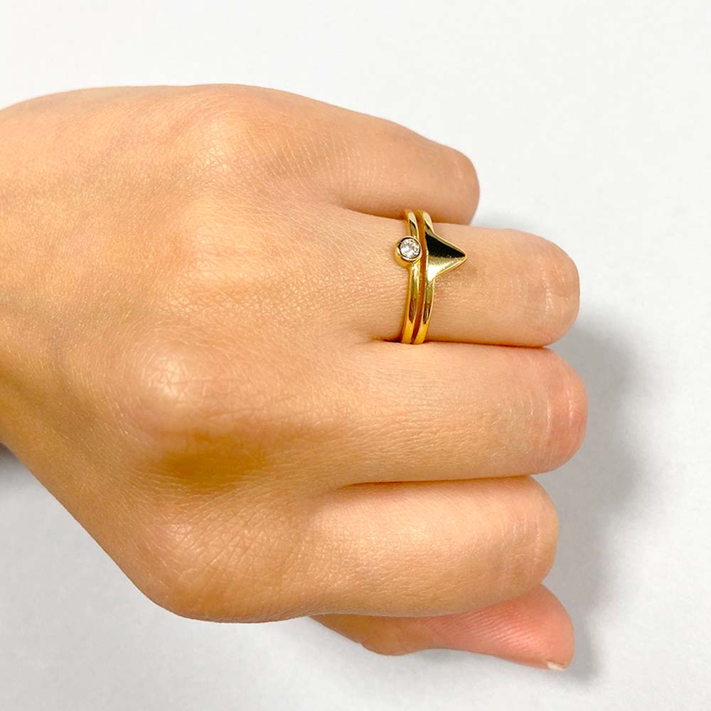 Ring mit Natursteinen, weißem Zirkonia, goldenes Dreieck aus 925er Silber, 18 Karat vergoldet