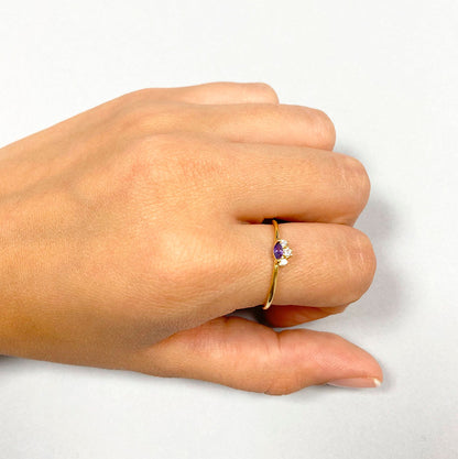 Ring mit Natursteinen in Lila und Weiß aus 925er Silber Vega mit 18-Karat-Vergoldung