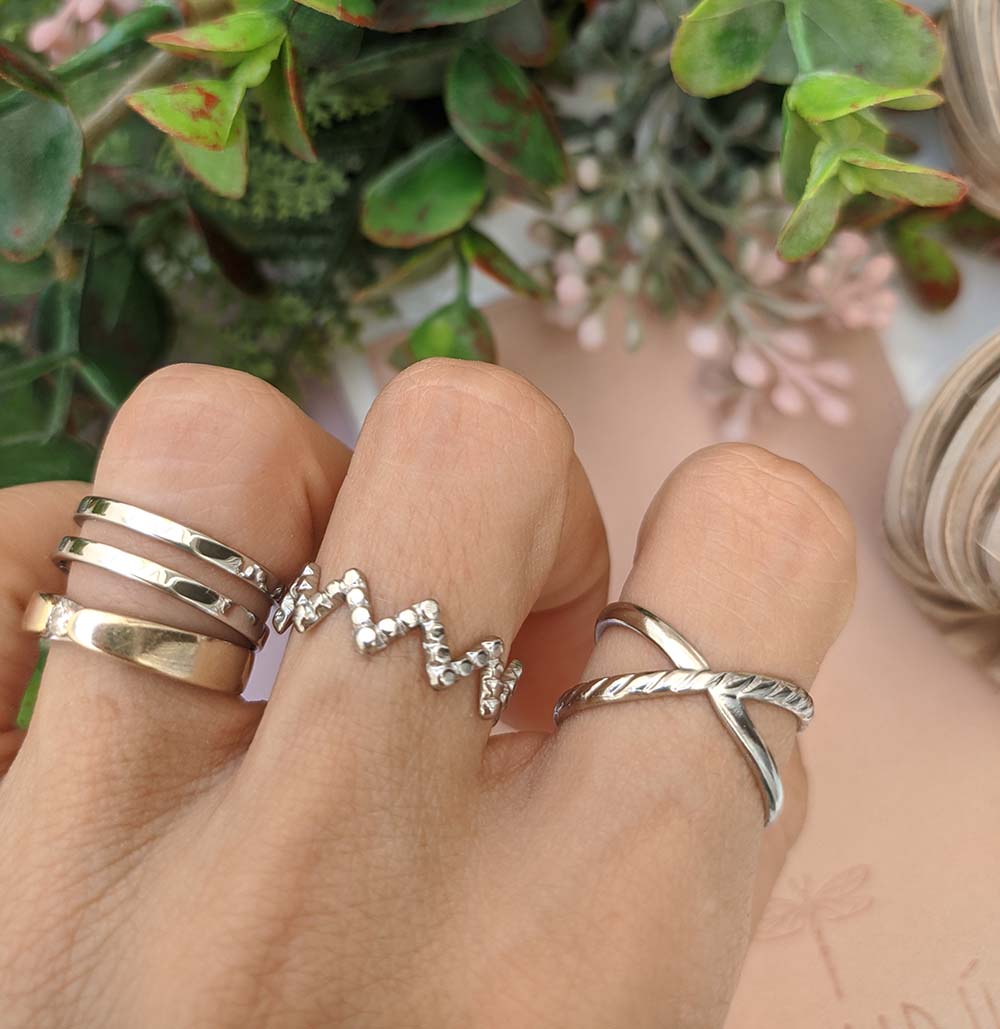 Silver zig-zag stainless steel ring