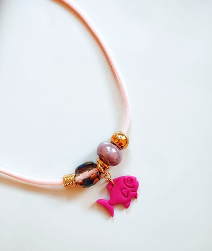 Collier fait main avec perles et pendentif en pâte polymère Zahora 12 couleurs