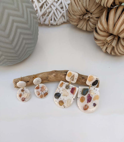 Brincos de argila de polímero feitos à mão Camposoto Shell