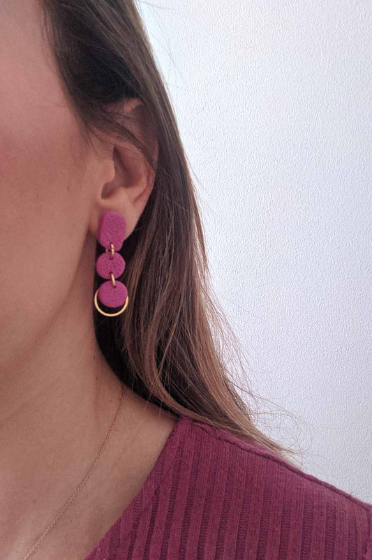 Boucles d’oreilles faites à la main en argile polymère Danica Pink Magenta