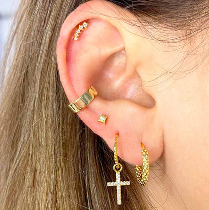 Boucles d'oreilles avec croix de pierres de zircon en argent 925